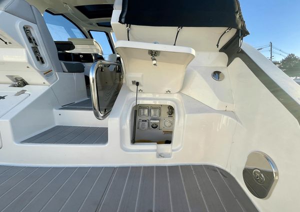 Sea Ray 370 Sundancer image