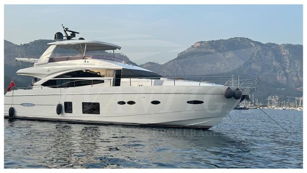 Princess Flybridge 72 Motor Yacht image