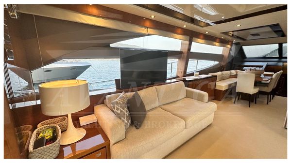 Princess Flybridge 72 Motor Yacht image