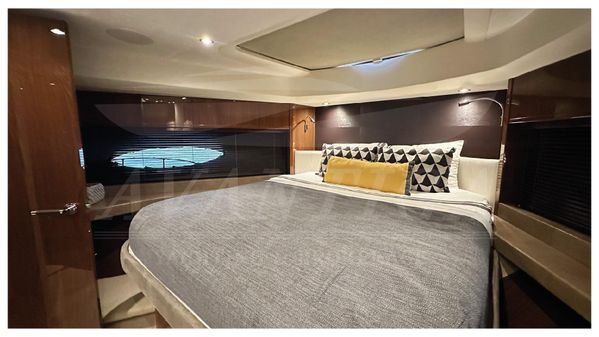 Princess Flybridge 72 Motor Yacht image