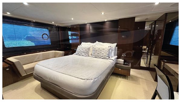 Princess Flybridge 72 Motor Yacht image