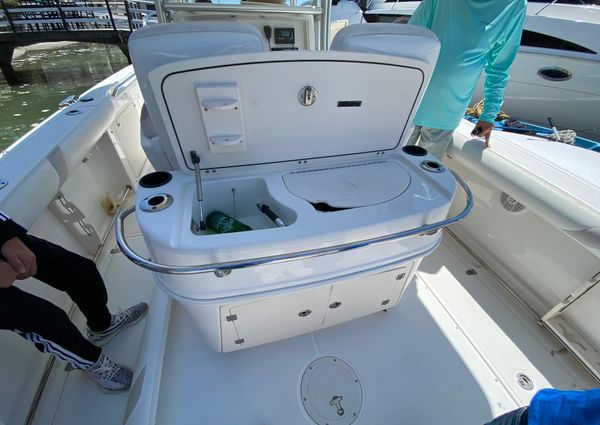 Boston Whaler 320 Outrage image