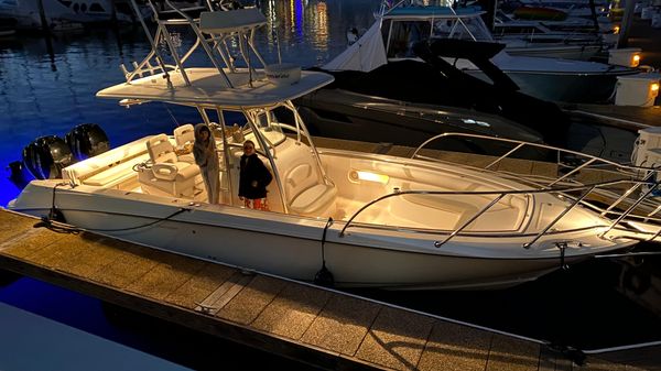 Boston Whaler 320 Outrage 