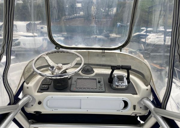 Boston Whaler 320 Outrage image