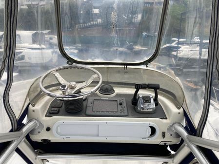 Boston Whaler 320 Outrage image