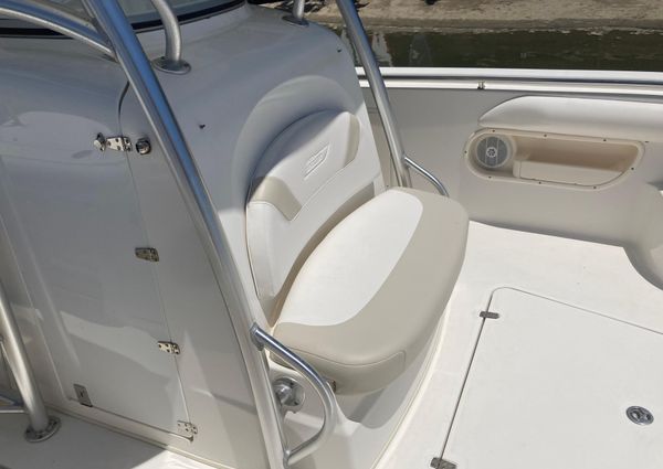 Boston Whaler 320 Outrage image