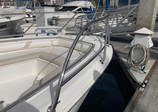 Boston Whaler 320 Outrage image