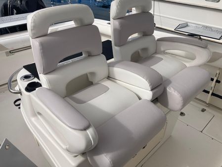 Boston Whaler 320 Outrage image