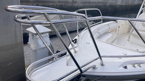 Boston Whaler 320 Outrage 