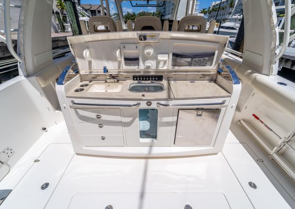 Boston Whaler 420 Outrage image