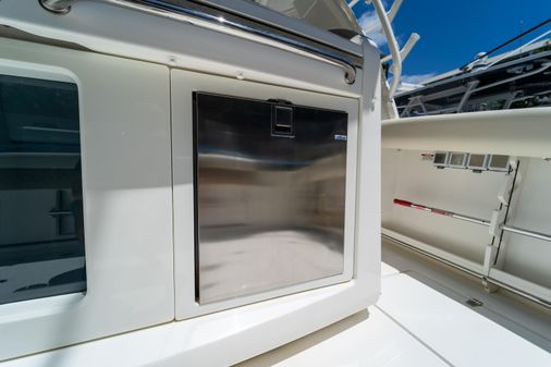 Boston Whaler 420 Outrage image