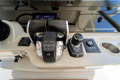 Boston Whaler 420 Outrage image