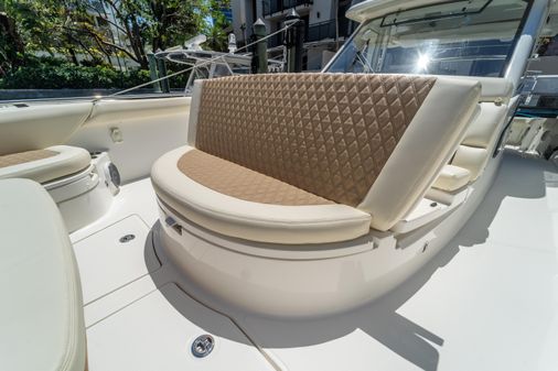 Boston Whaler 420 Outrage image