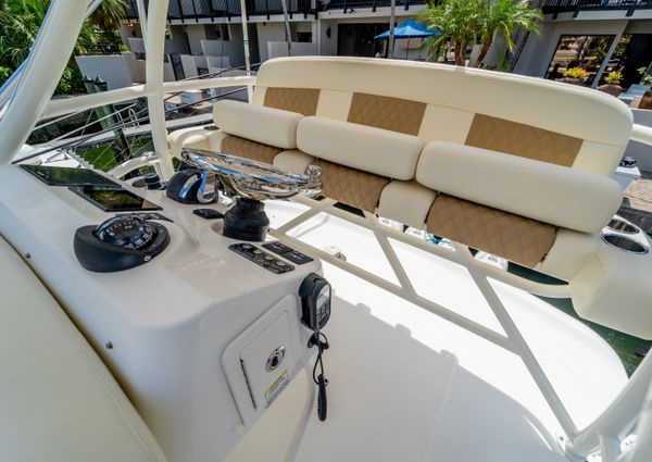 Boston Whaler 420 Outrage image