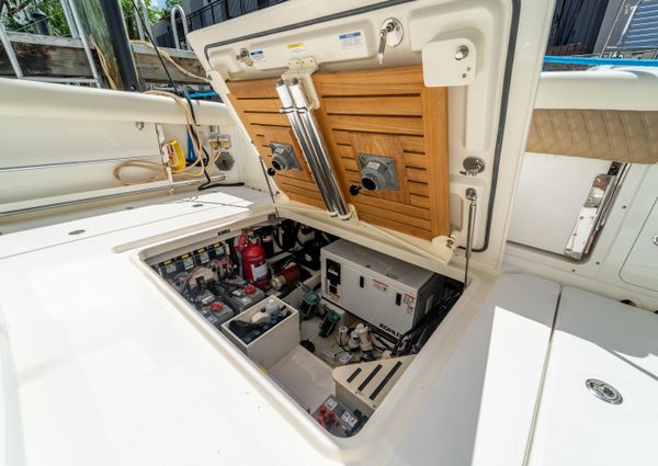 Boston Whaler 420 Outrage image