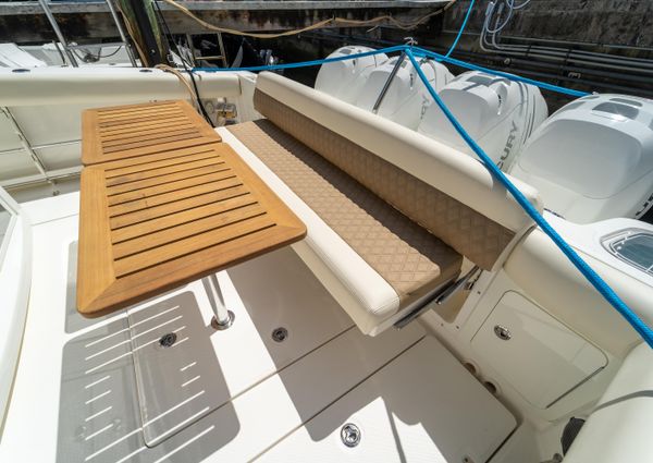 Boston Whaler 420 Outrage image