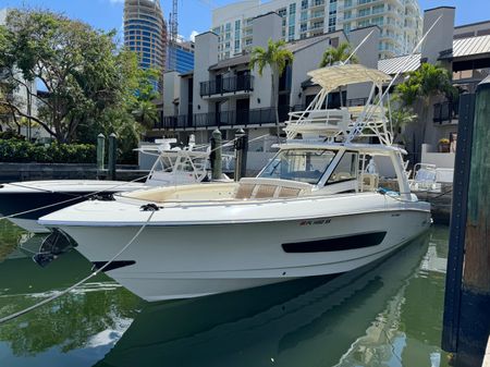 Boston Whaler 420 Outrage image