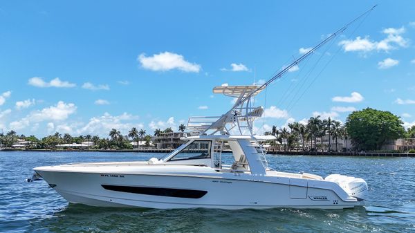 Boston Whaler 420 Outrage