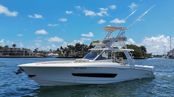 Boston Whaler 420 Outrage image