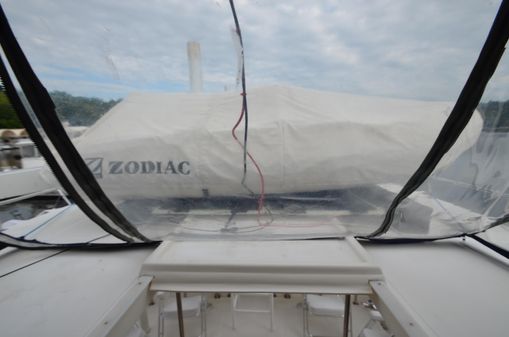 CHB 42 Sundeck image
