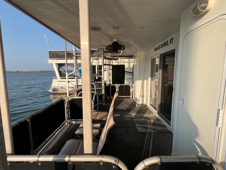 Starlite 16x68 Houseboat image