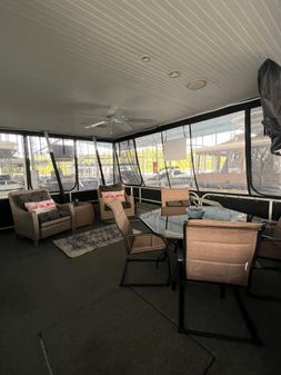 Starlite 16x68 Houseboat image