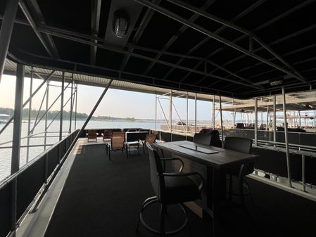 Starlite 16x68 Houseboat image