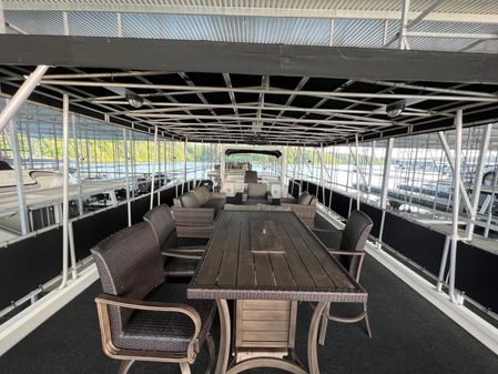 Starlite 16x68 Houseboat image