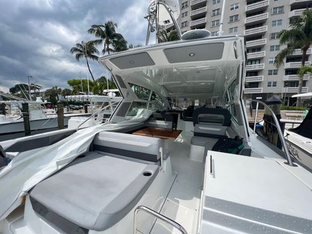 Beneteau Gran Turismo GT36 Outboard image