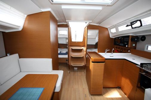 Jeanneau Sun Odyssey 410 image