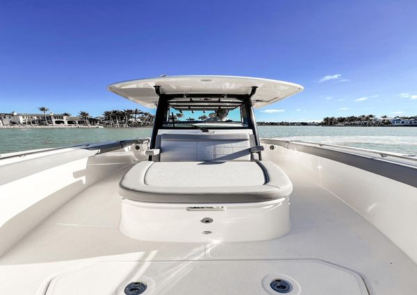 Boston Whaler 330 Outrage image