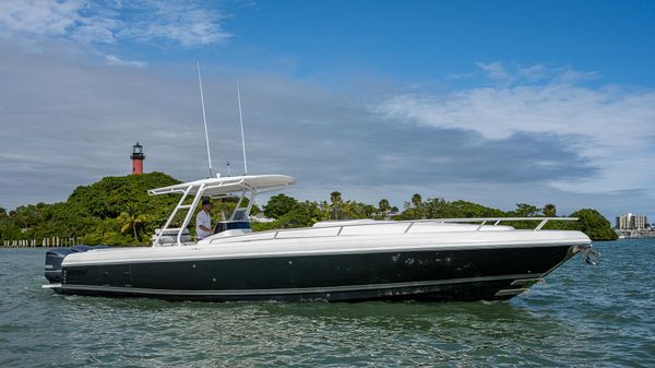 Intrepid 370