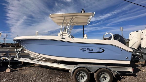 Robalo 202 EXPLORER
