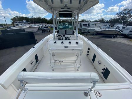 Robalo R260-CENTER-CONSOLE image