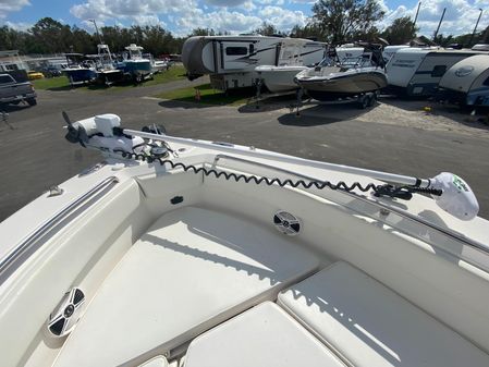 Robalo R260-CENTER-CONSOLE image