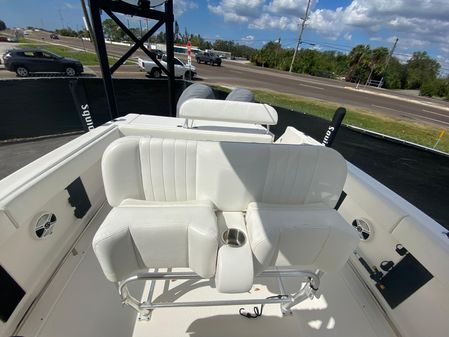 Robalo R260-CENTER-CONSOLE image