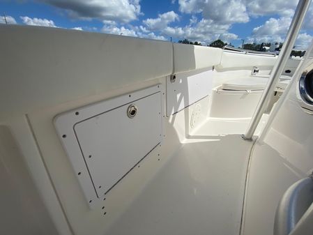 Robalo R260-CENTER-CONSOLE image