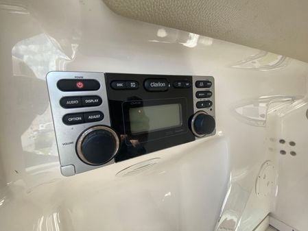 Robalo R260-CENTER-CONSOLE image