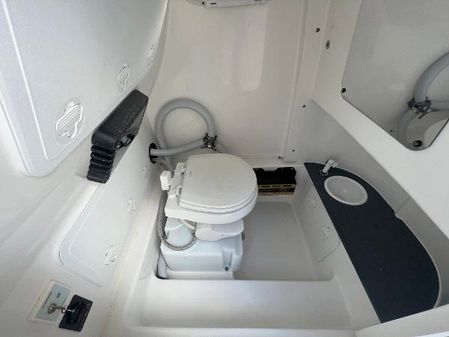 Sea-pro 259-CENTER-CONSOLE image