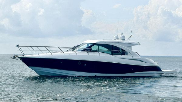 Cruisers Yachts Cantius 45 