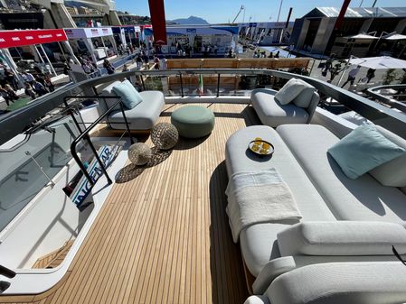 Azimut NEW FLY 72 image