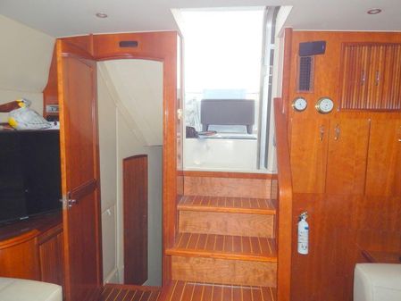 Carver 444 Cockpit Motor Yacht image