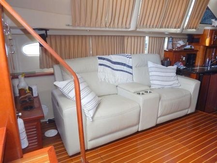 Carver 444 Cockpit Motor Yacht image