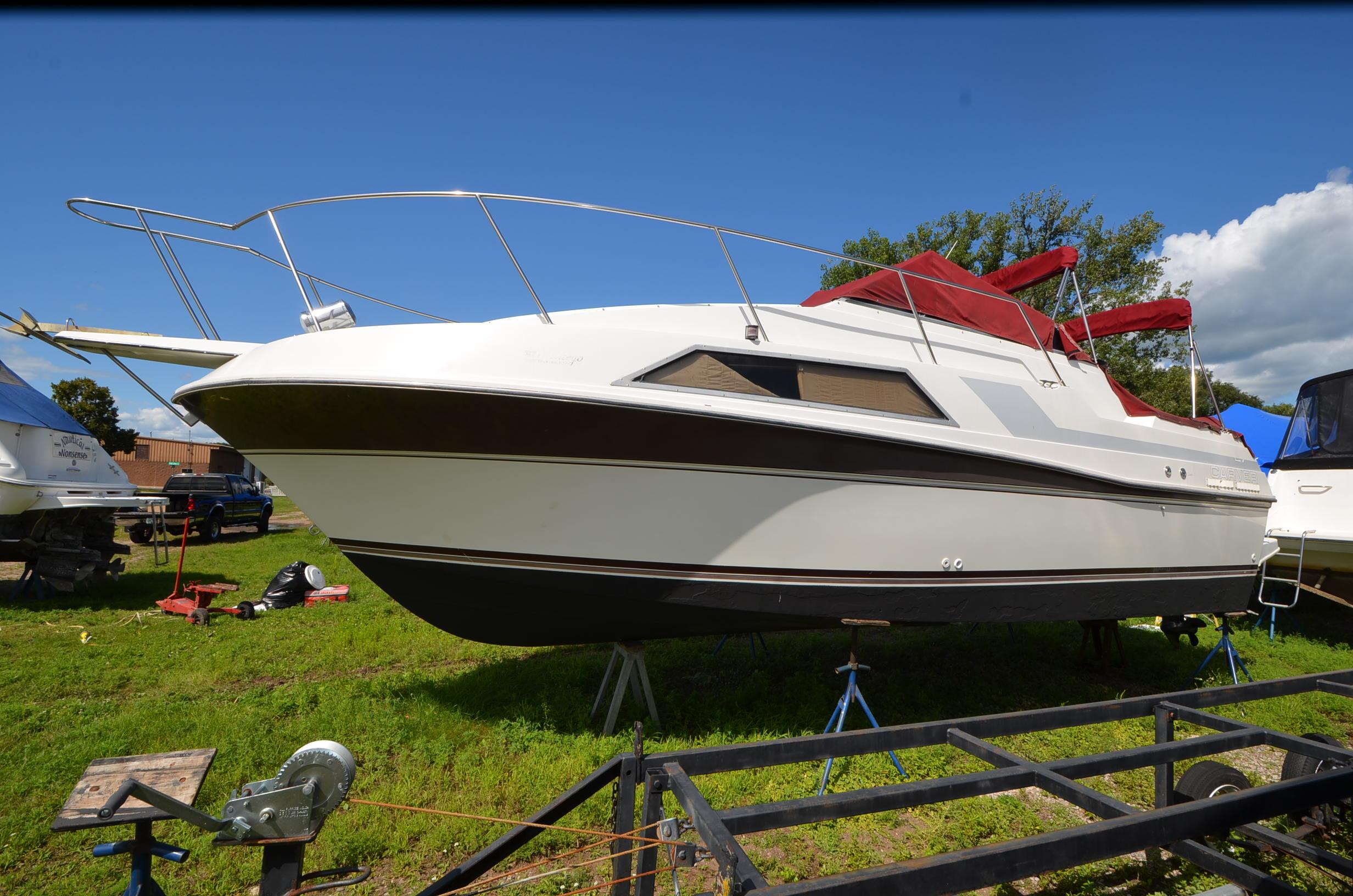 1988 Carver 27 Montego Bayport, Minnesota - Midwest Yacht Sales