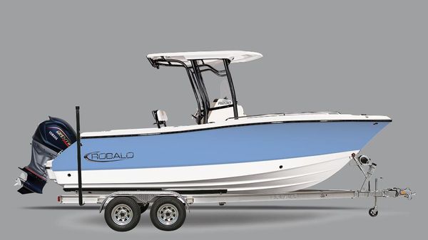 Robalo R230 Center Console 