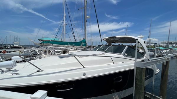 Chaparral 330 Signature