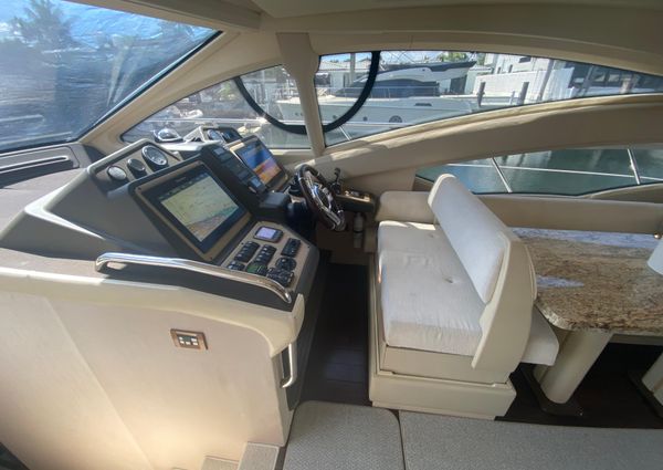 Azimut 54 Fly image