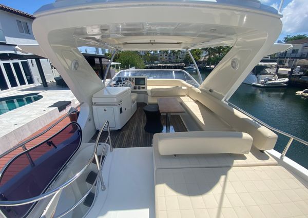 Azimut 54 Fly image