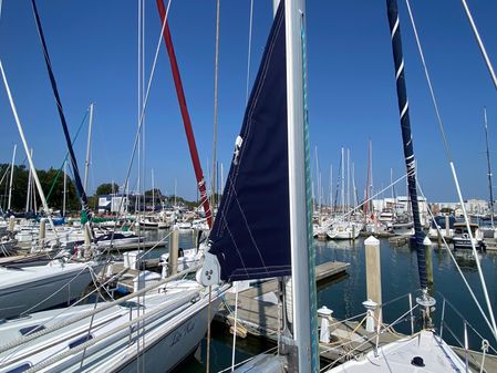 Catalina 380 image