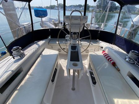 Catalina 380 image